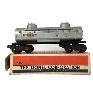 Lionel No. 6465 Sunoco 2 Dome Tank Car Postwar Model Railway Freight Car w/Box